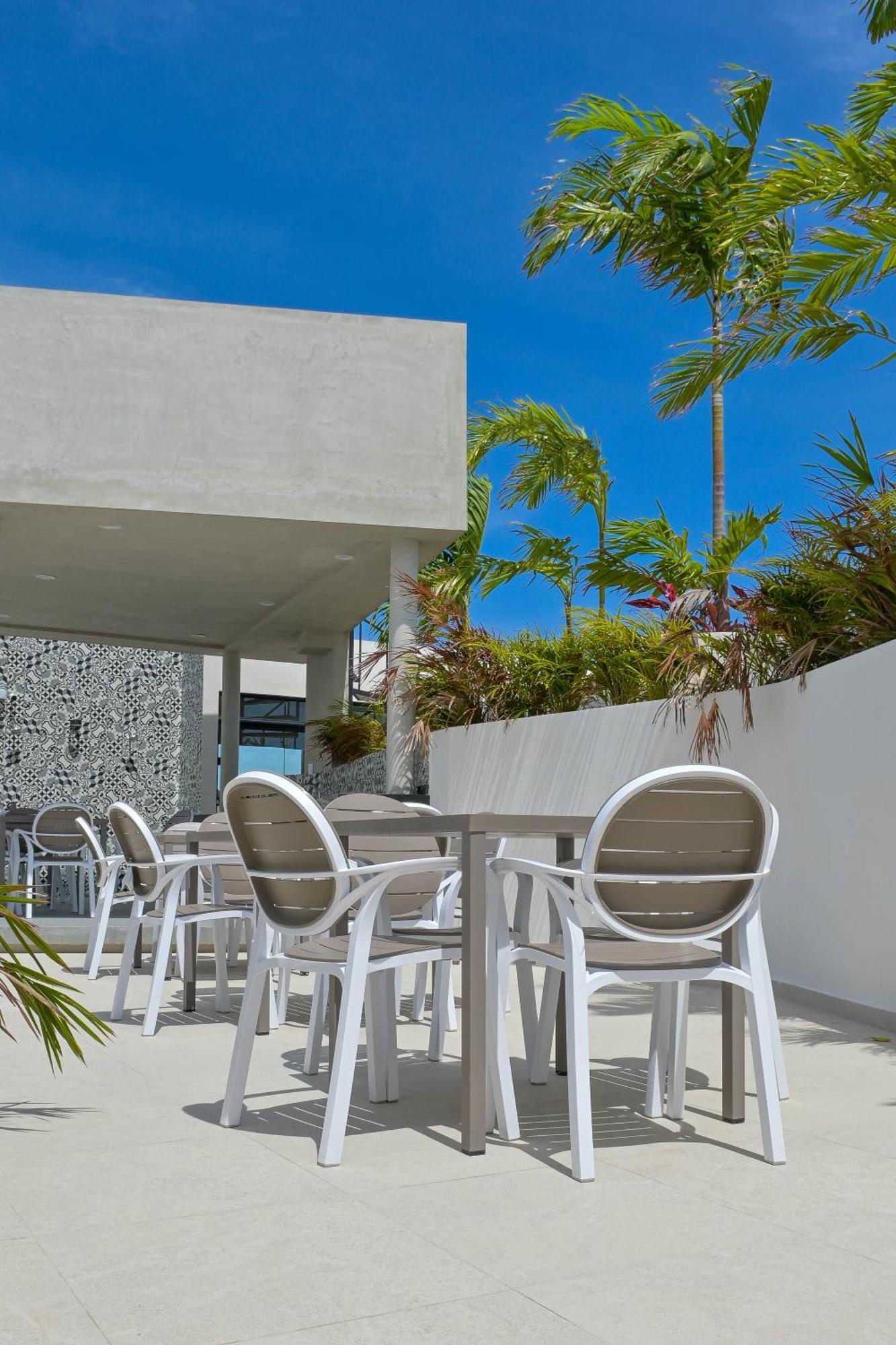 Urban Towers Playa Del Carmen Apartment Exterior foto